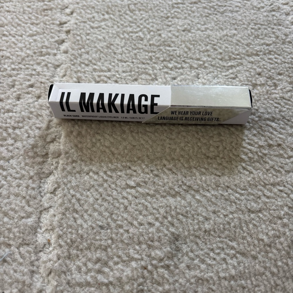 IL MAKIAGE Black Card Liquid Eyeliner